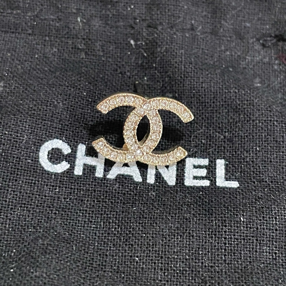 Chanel single earring.